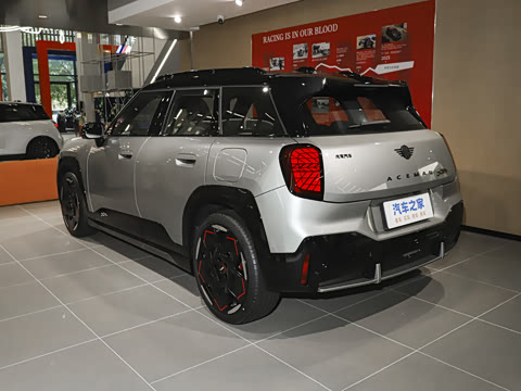 2025�� �Ŀ� JOHN COOPER WORKS