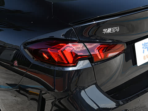 2026�� M235L