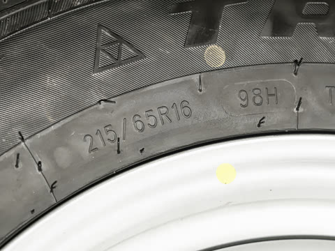 2026�� 2.0L �ֶ����ᾫӢ�� 7�� CNG