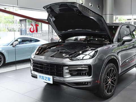 2025�� Cayenne 3.0T ���ΰ�