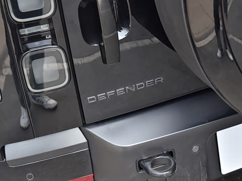 2026�� 110 3.0T P400 X-Dynamic SE