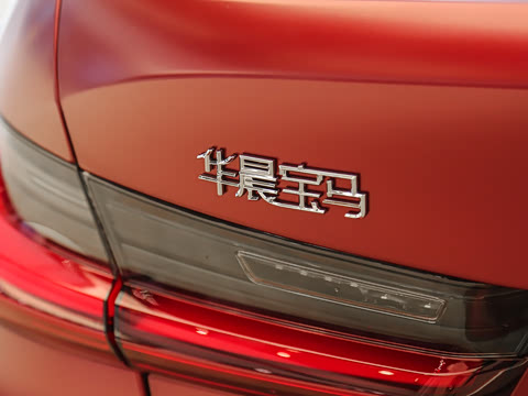 2026�� 330Li �����