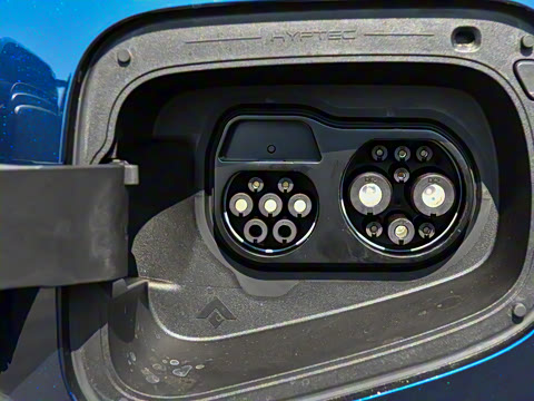 2025�� �Ŀ� 350 Max���������״��