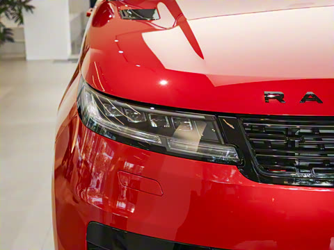 2025�� 400PS Dynamic HSE