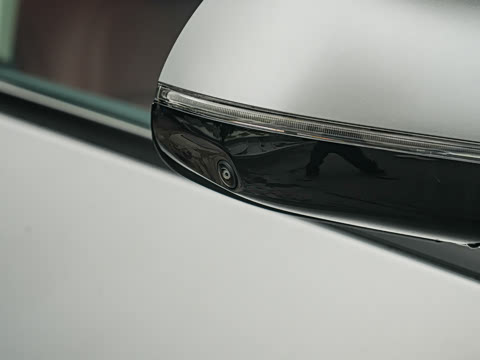 2025�� xDrive 30Li ������M�˶���ҹ��װ