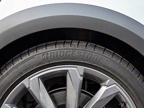 2025�� allroad quattro ̽���� 55 TFSI ����ԽҰ��