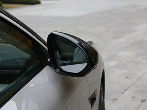 2025�� 240����Ultra H5