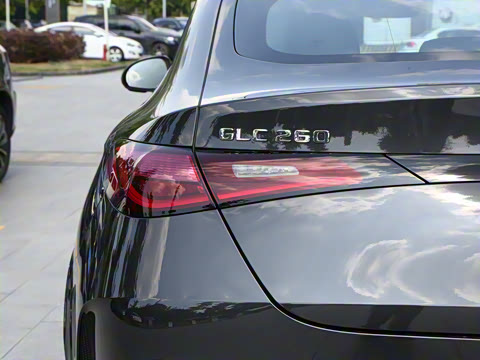 2026�� GLC 260 4MATIC ����SUV