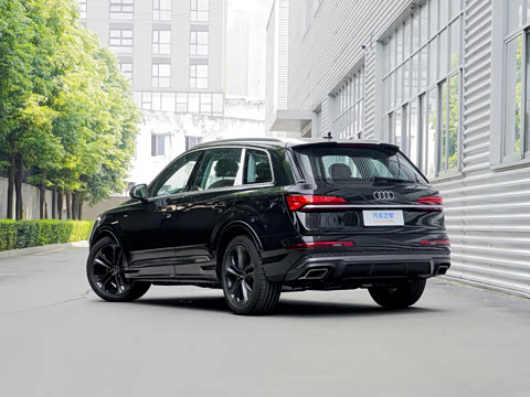 2026�� 55 TFSI quattro S line�˶���