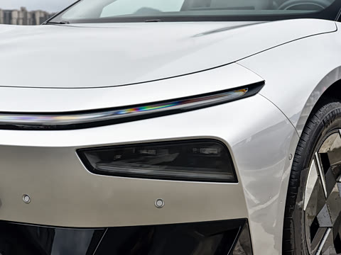 2026�� ���� 1550 Max �Ƽ���