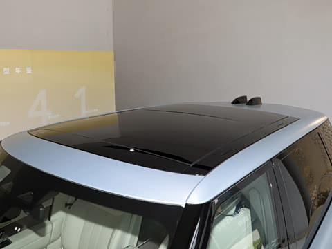 2026�� 3.0 L6 400PS AB�����
