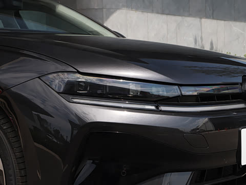 2026�� L 300TSI DSG ������