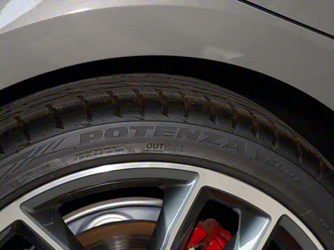 2025�� Sportback ��ذ� 40 TFSI quattro ����������