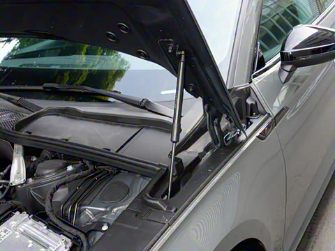 2025�� Sportback ��ذ� 40 TFSI quattro ����������