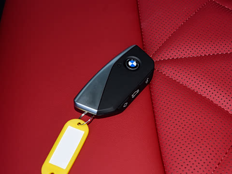 2026�� xDrive25L M�˶���ҹ��װ