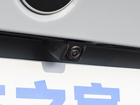 2026�� 330i M�˶���ҹ��װ