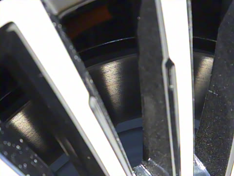 2025�� 185KM�����