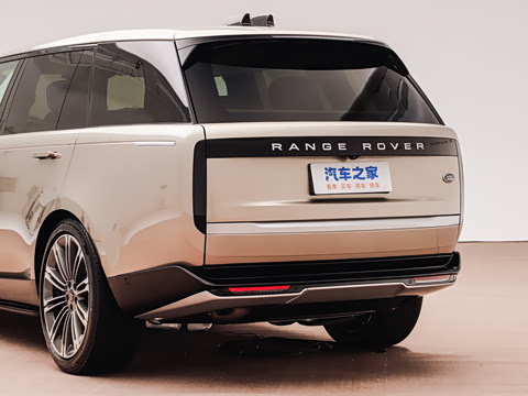 2026�� 3.0 L6 400PS AB�����