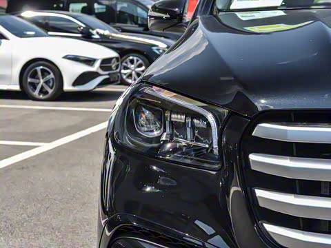 2025�� �Ŀ� GLS 450 4MATIC ������