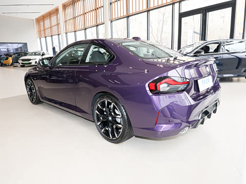 2026�� 225i M�˶���ҹ��װ