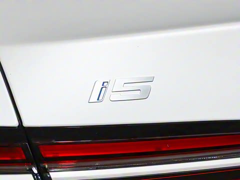 2026�� eDrive 35L M�˶���װ