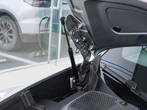 2026�� �ն�����quattro��