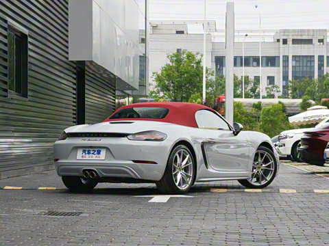 2022�� Boxster S 2.5T