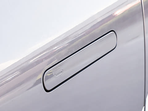 2025�� 750 ���� Max