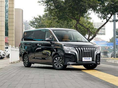 2026�� 2.0L �ֶ����ᾫӢ�� 9�� CNG