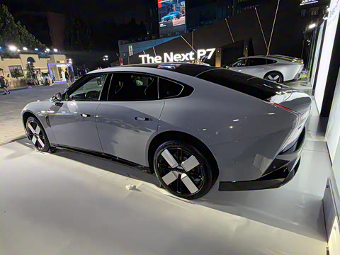 2025�� 750 ���������� Ultra