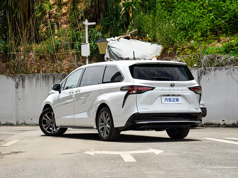 2027�� 2.5L ˫��������������