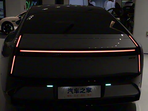 2025�� 702 ������ Ultra