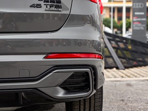 2026�� quattro 45�����ذ� 45TFSI quattro ʱ�ж�����