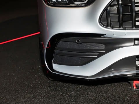 2026�� AMG C 43 4MATIC