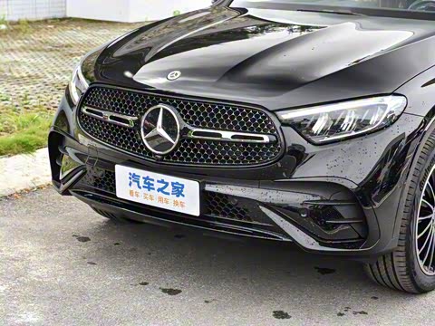 2025�� �Ŀ� GLC 300 4MATIC ����SUV