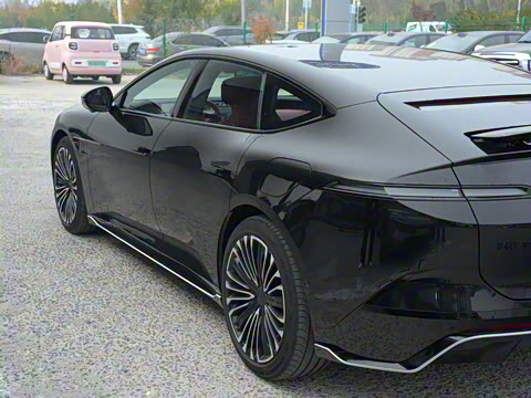 2026�� Ultra ���������