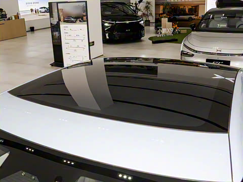 2025�� 702 ������ Ultra