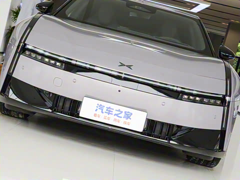 2025�� 702 ������ Ultra