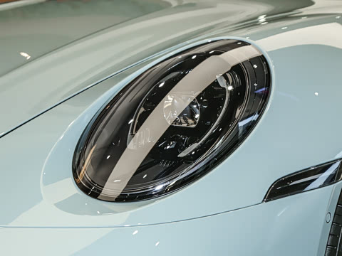 2026�� Carrera 3.0T