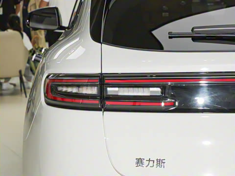 2025�� ����   Ultra ������