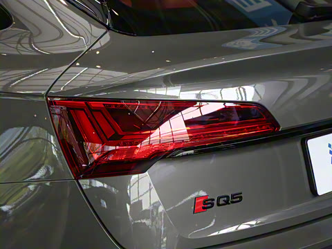 2024�� 3.0 TFSI quattro