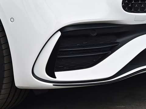 2026�� �Ŀ� C 260 L �ҹ�˶���