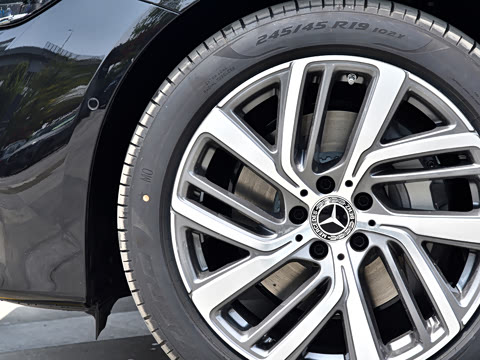 2026�� �Ŀ�� E 300 L ʱ����