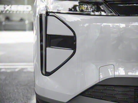 2025�� 100������Plus����