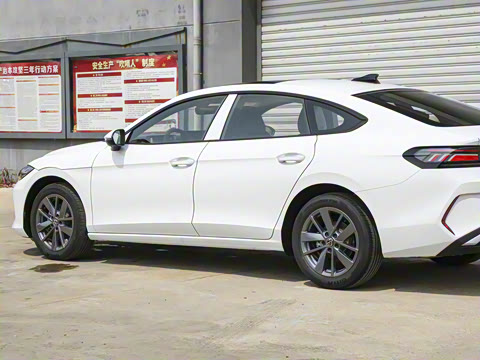 2026�� ���L 300TSI �趯��