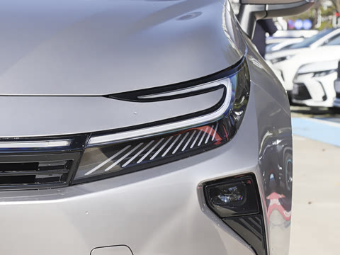 2026�� 1.8L ˫�� ��Ӣ��