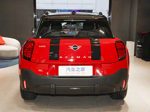 2025�� E ������