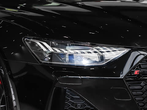 2025��  RS 6 4.0T Avant performance