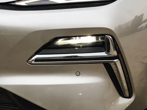 2026�� 225km EM-i Զ�����ǺӰ�