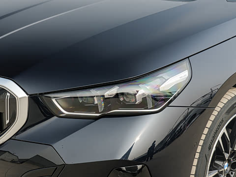 2026�� �Ŀ� 530Li ������ M�˶���װ